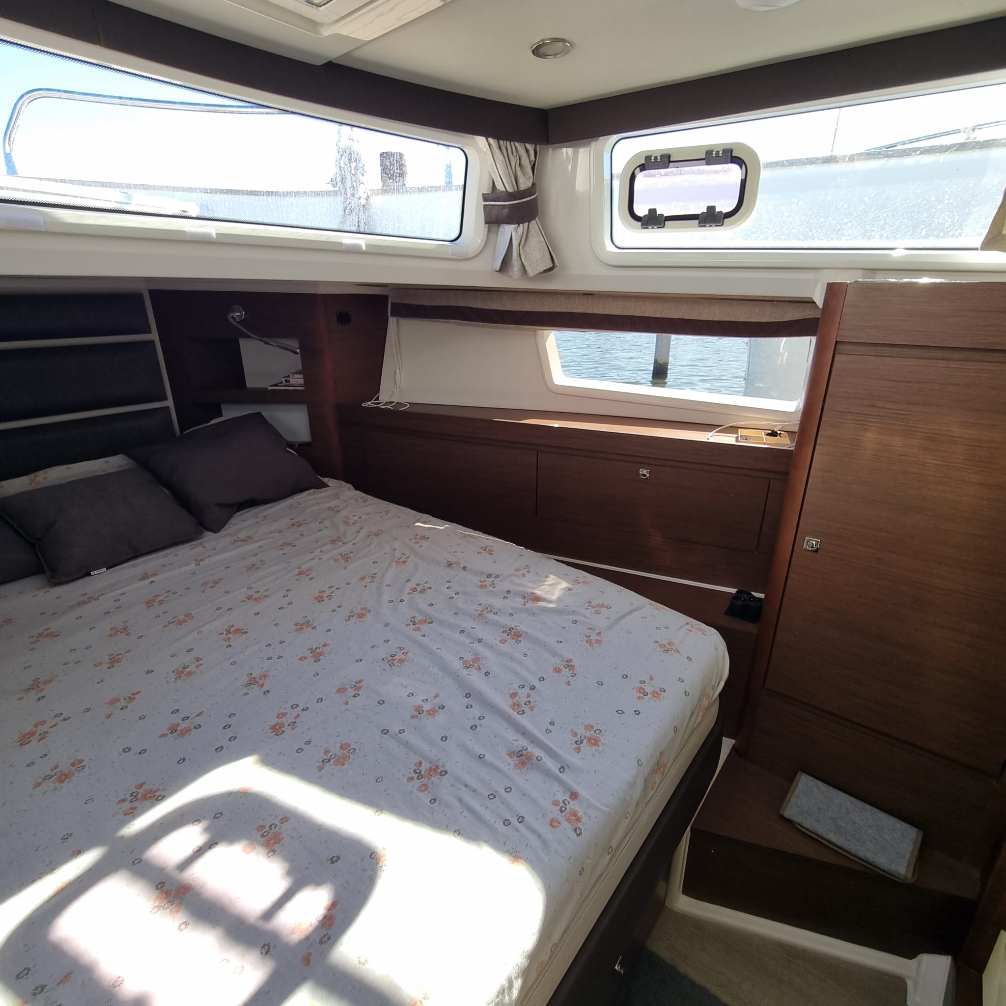 Photo Delphia 12 Sedan