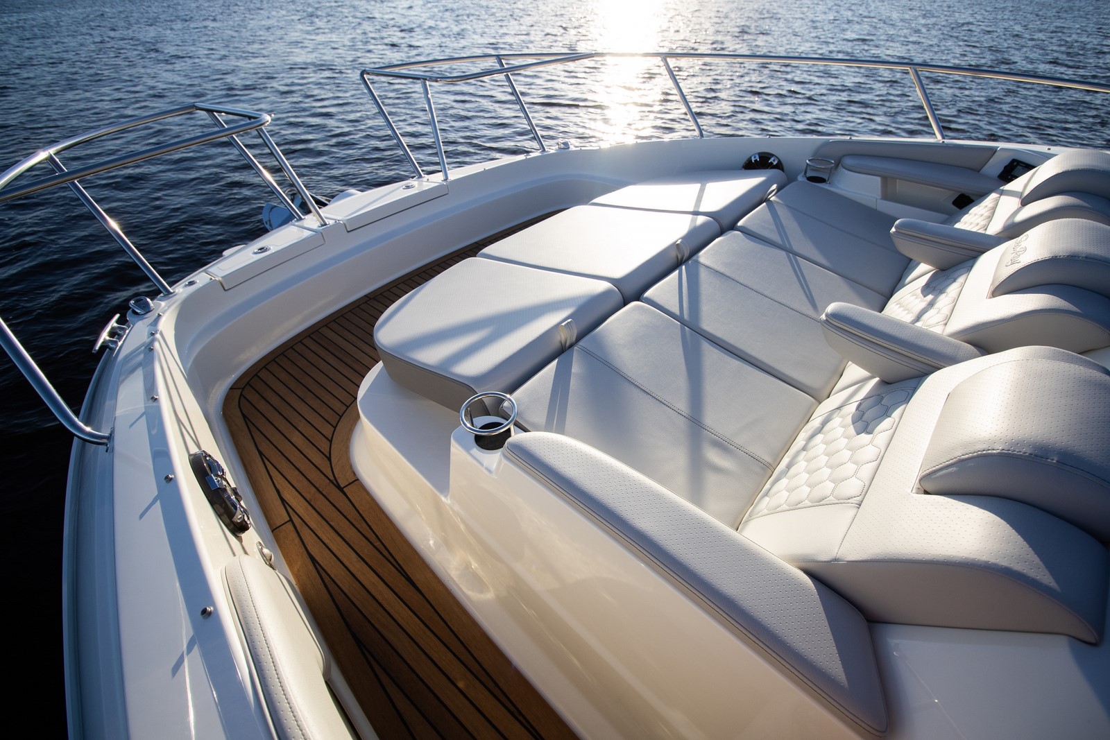 Photo Sea ray - sundancer 320 hors bord