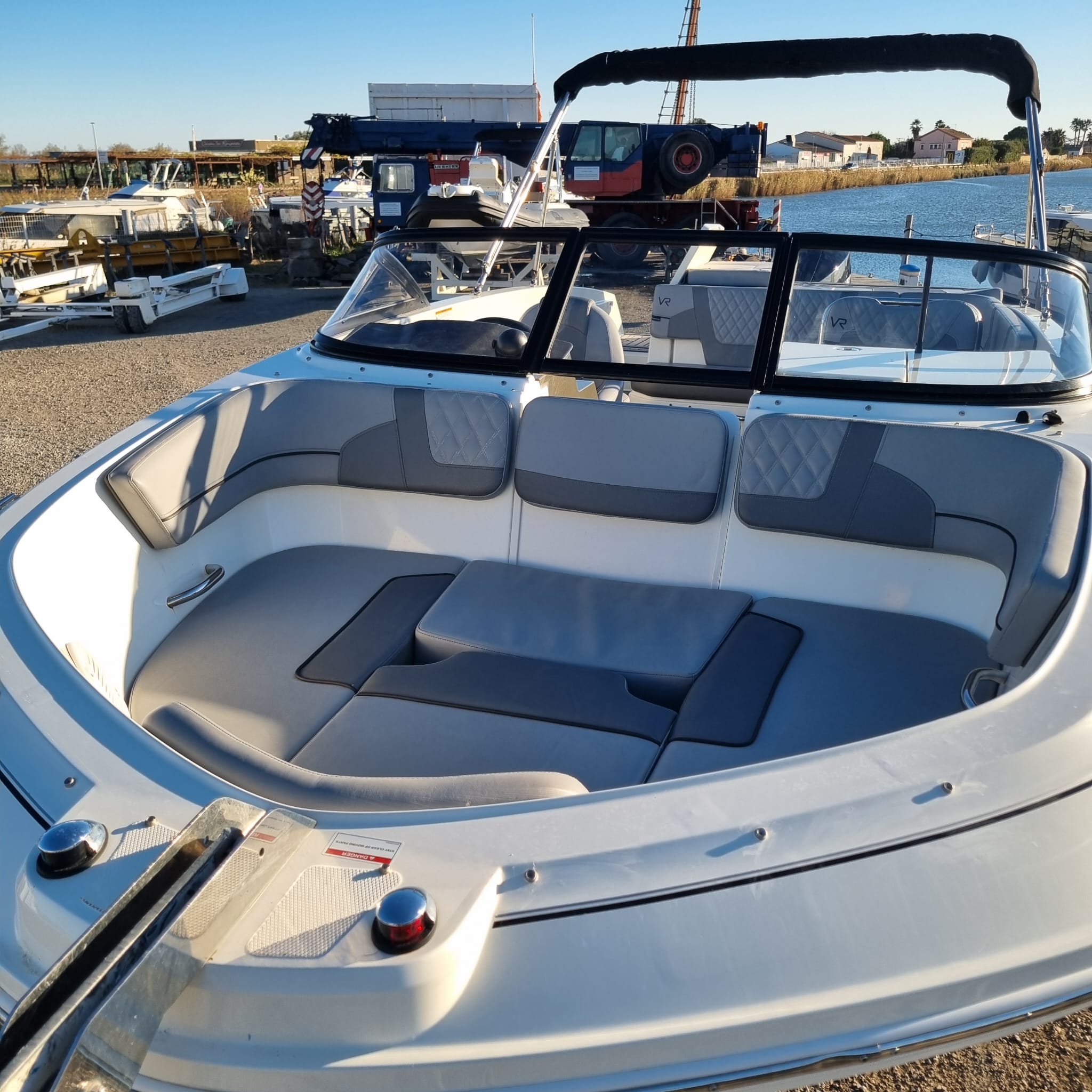 Photo Bayliner VR6