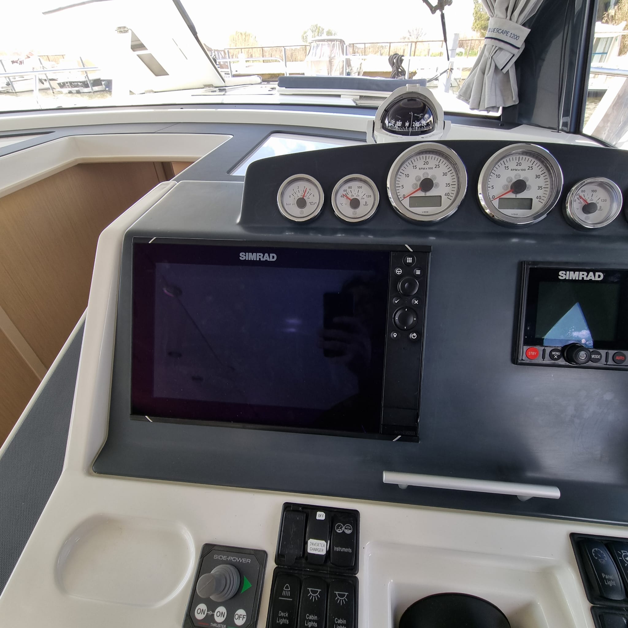 Photo Delphia 12 Flybridge