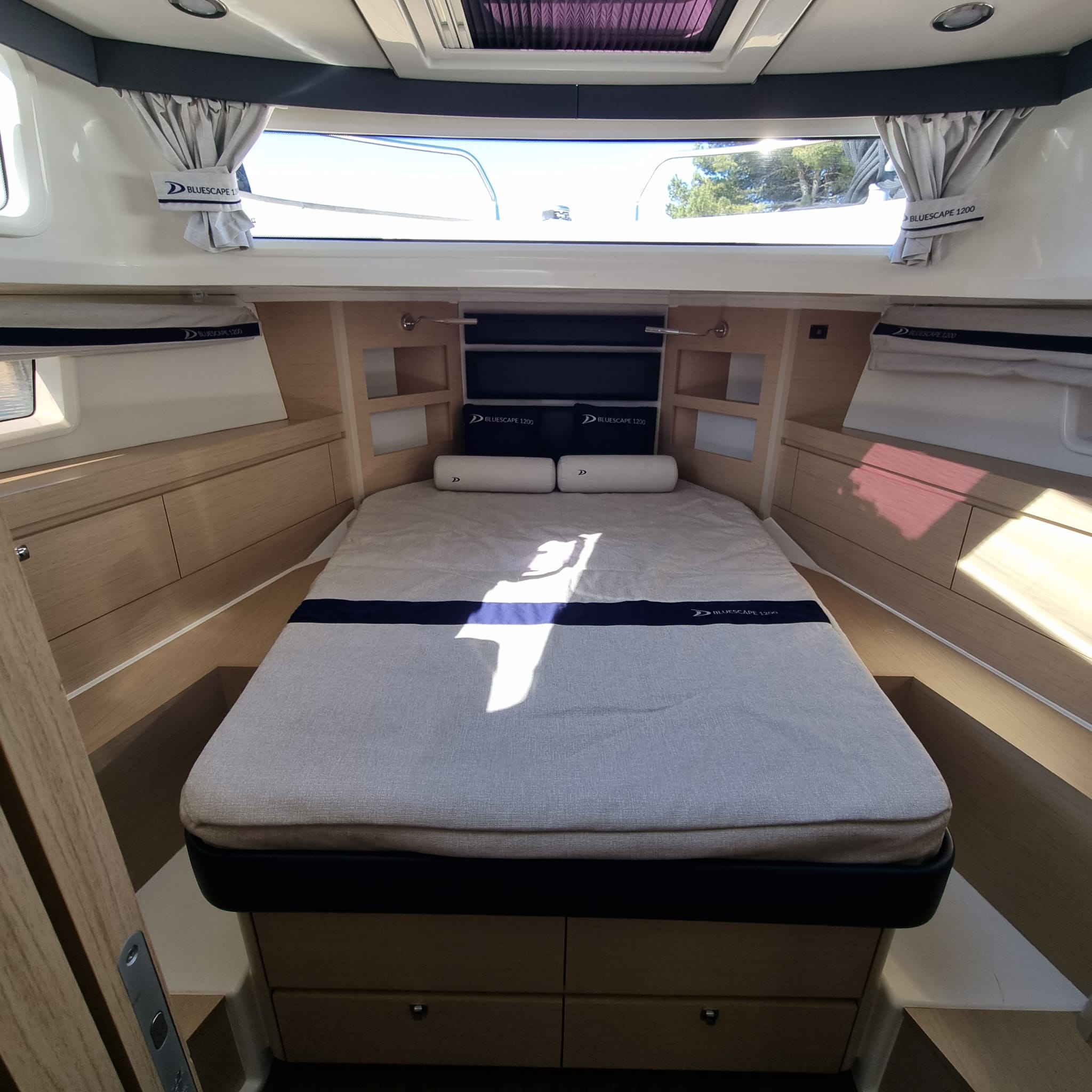 Photo Delphia 12 Flybridge