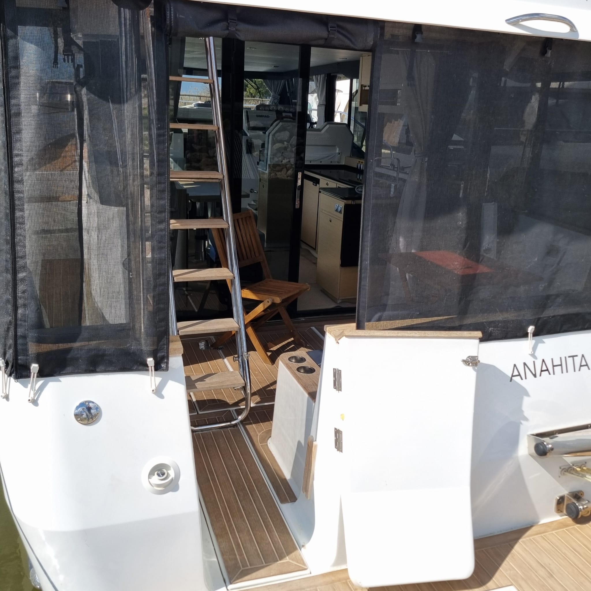 Photo Delphia 12 Flybridge