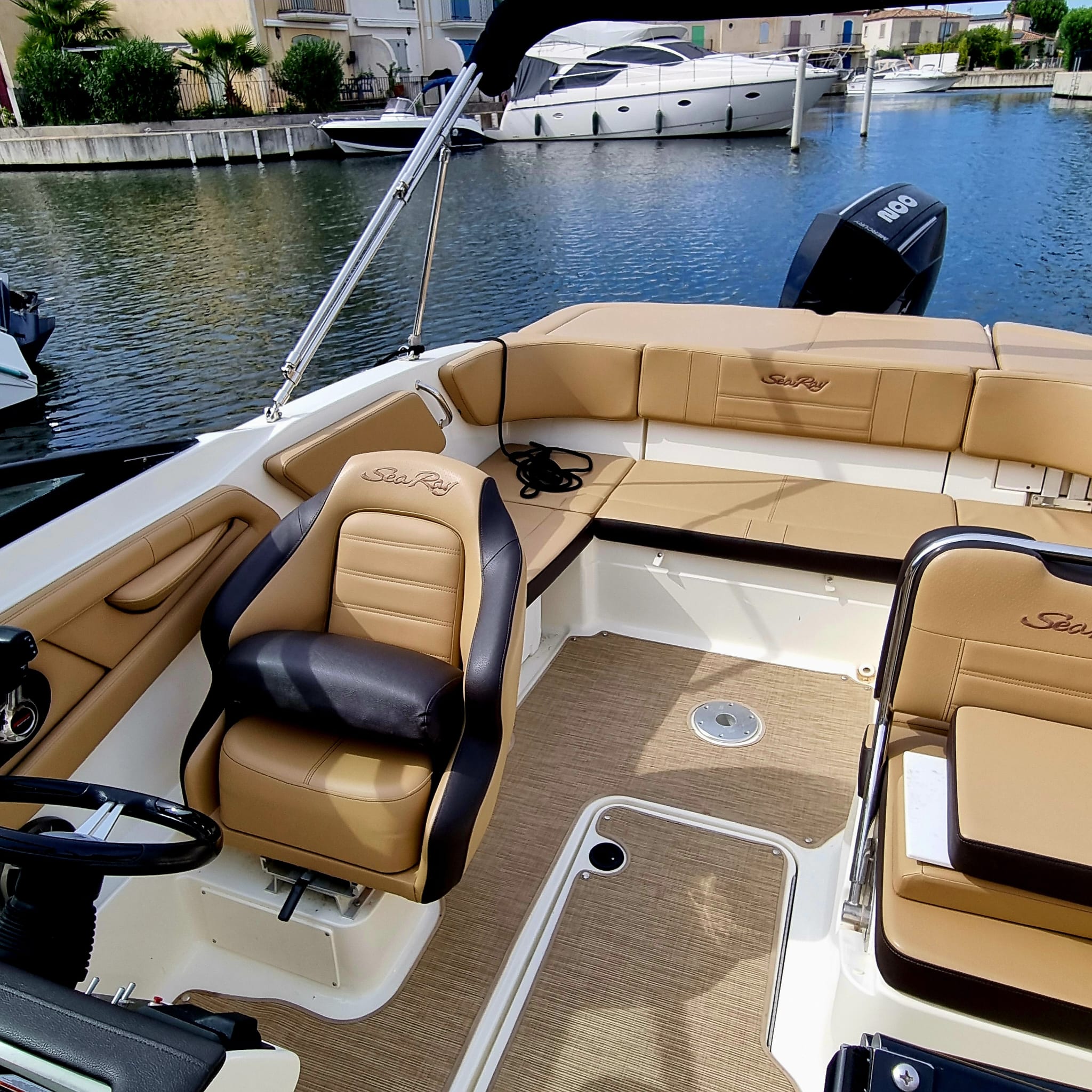 Photo Sea Ray 210 HB