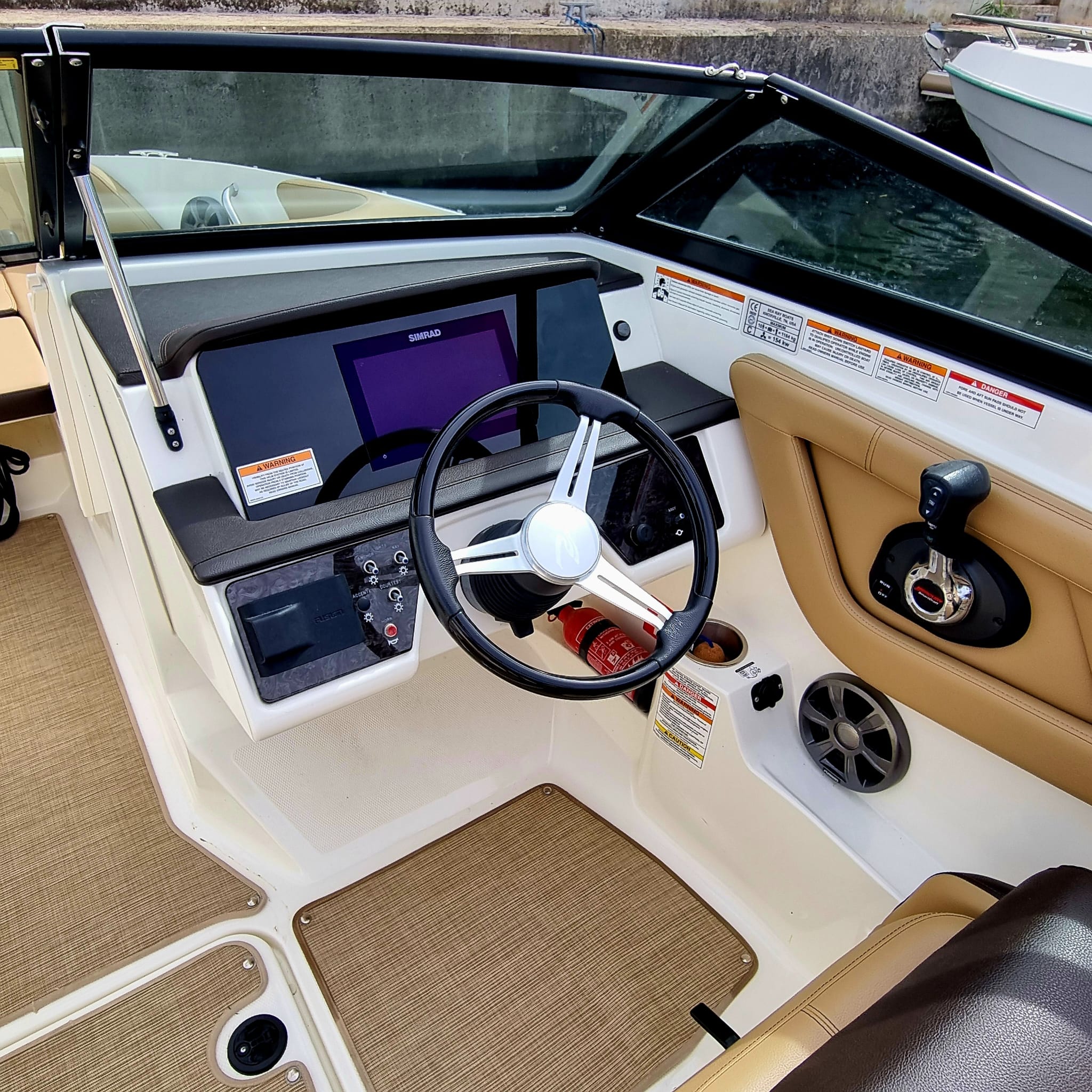 Photo Sea Ray 210 HB